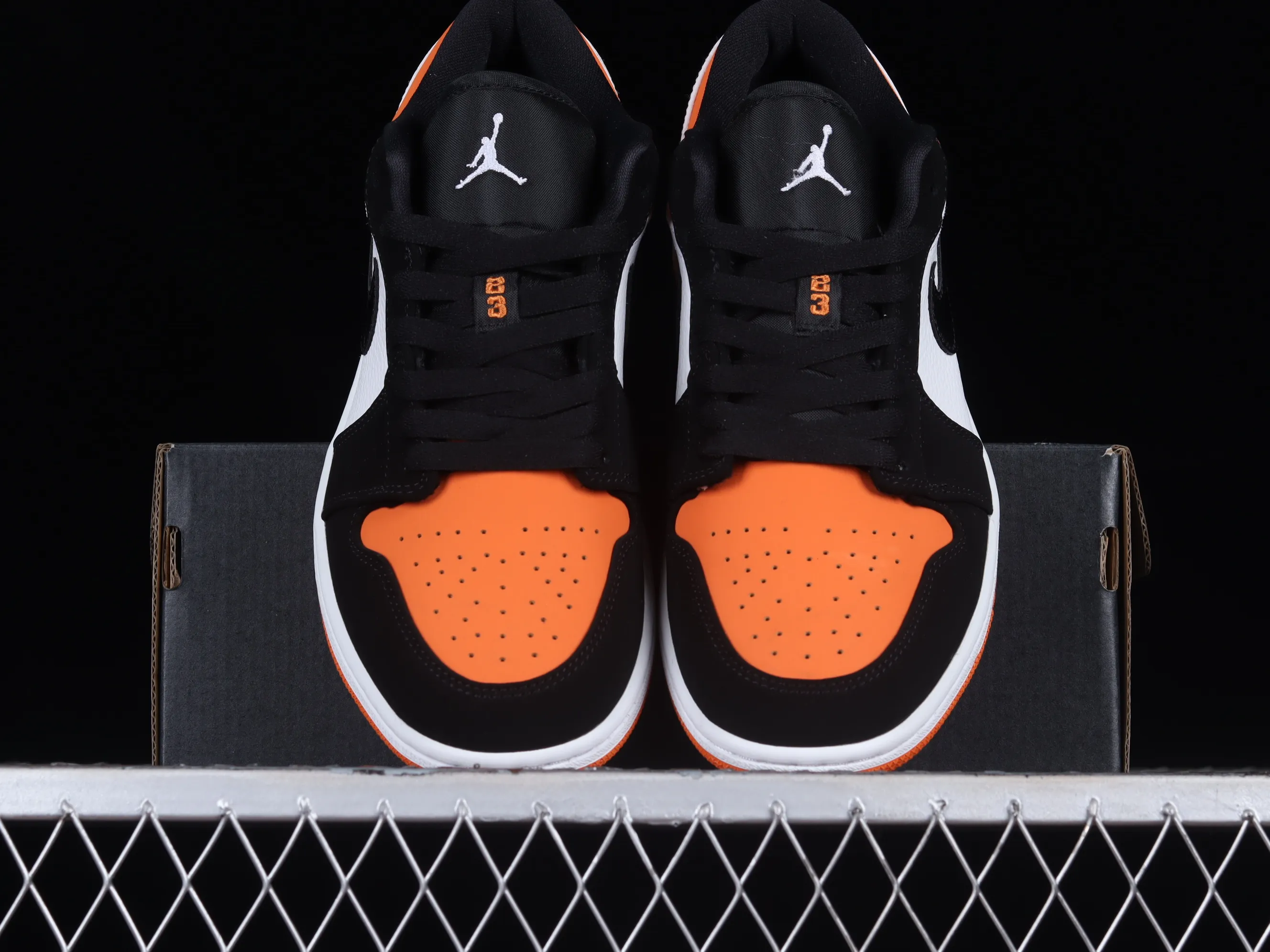 All categories Air Jordan Jordan series basketball shoes Air Jordan 1 Low G version pure original Air Jordan 1 Low AJ1 Joe 1 black and orange smashed backboard low-top cultural and leisure sports sneakers 553558-128